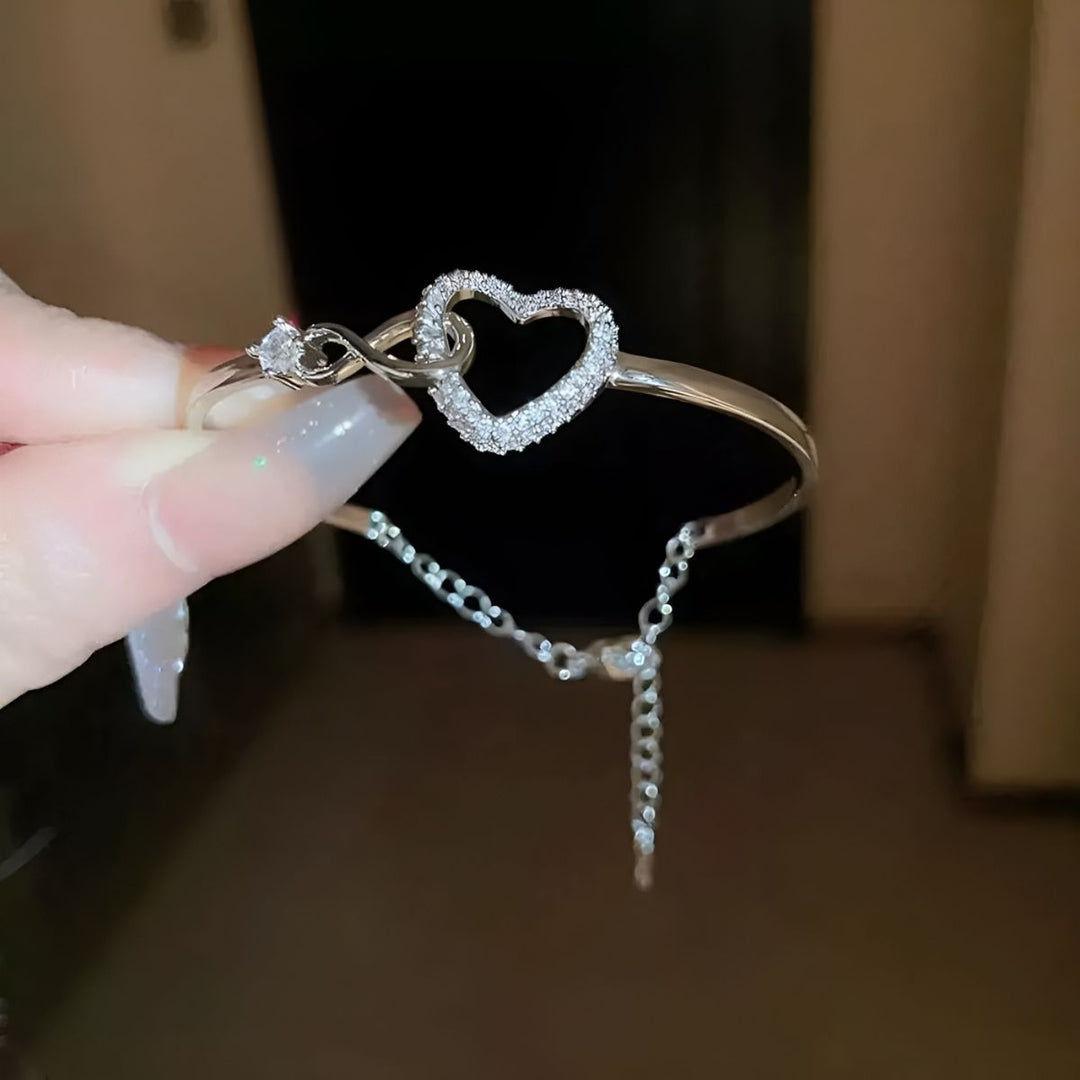 Ariana™ | Mother–Daughter Infinity Bracelet