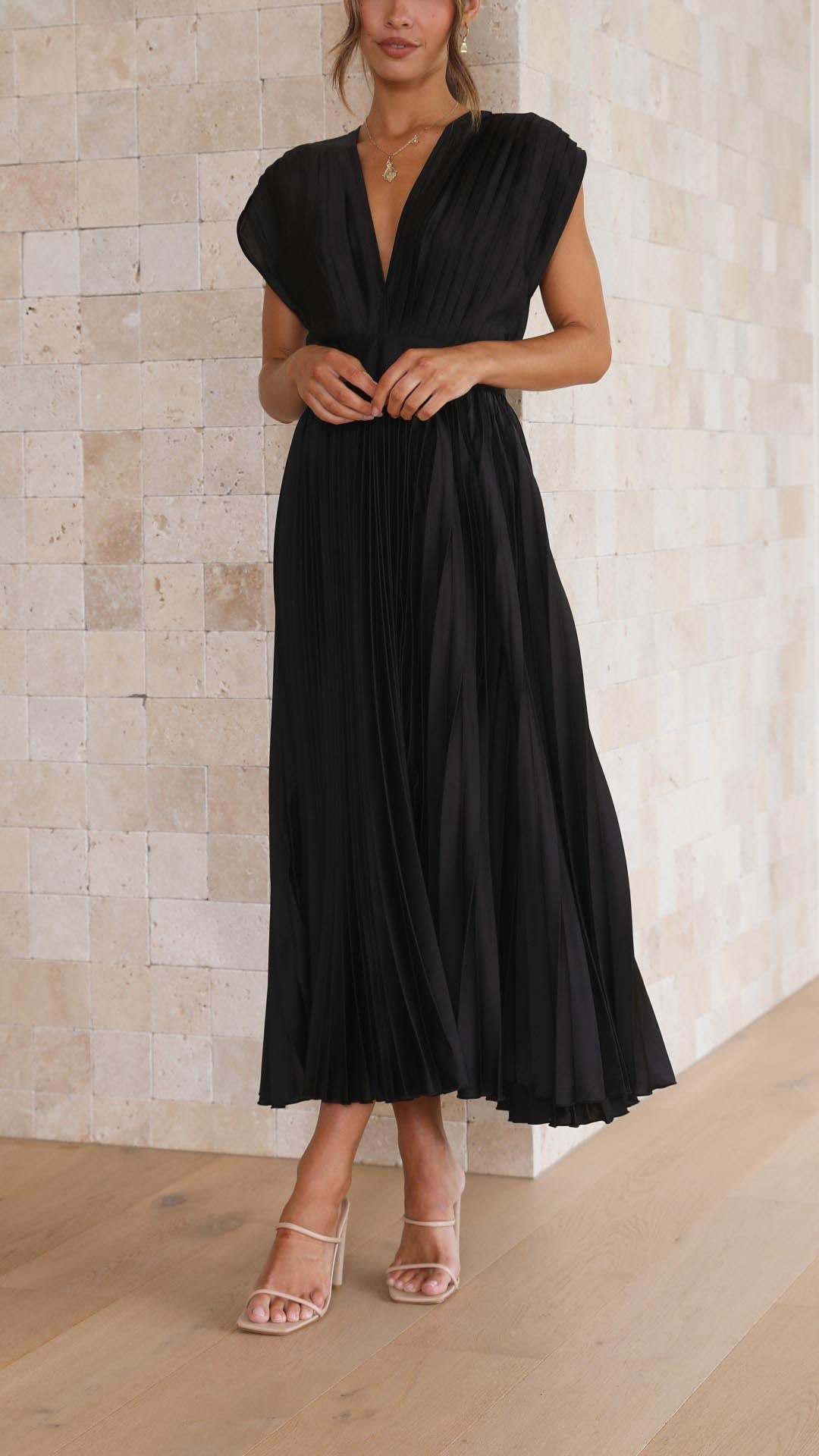 Westrows™ | Elegant Pleated Maxi Dress