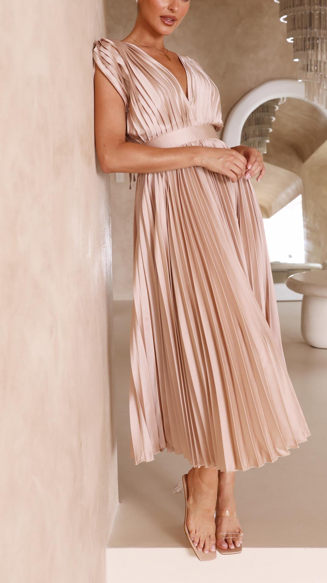 Westrows™ | Elegant Pleated Maxi Dress